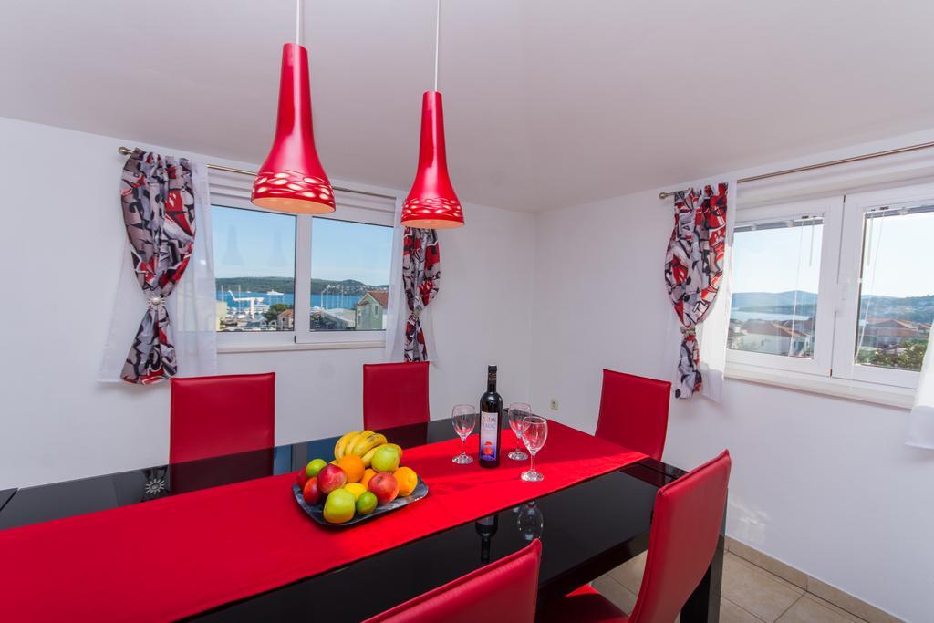 Apartments Barba Trogir Exterior photo