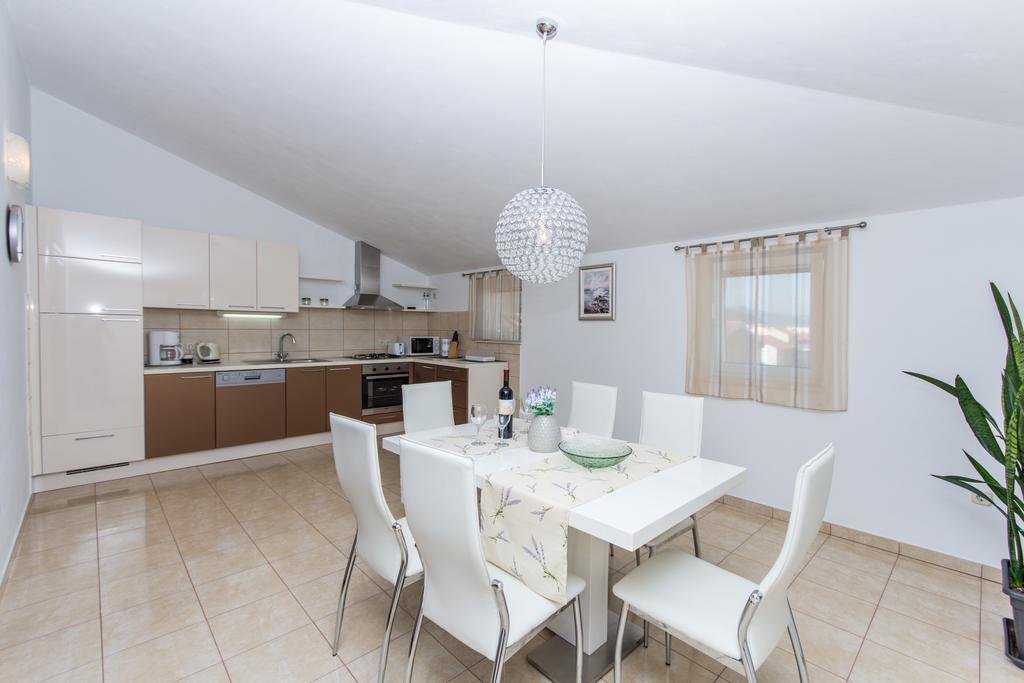 Apartments Barba Trogir Exterior photo