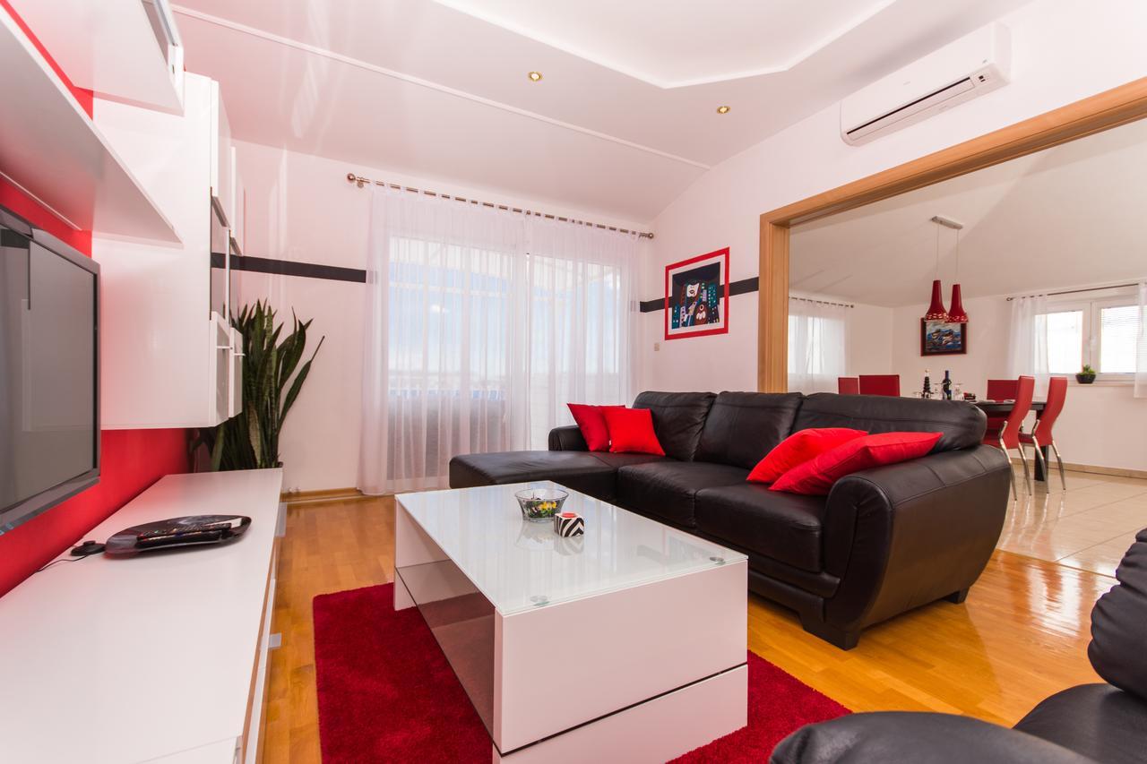 Apartments Barba Trogir Exterior photo